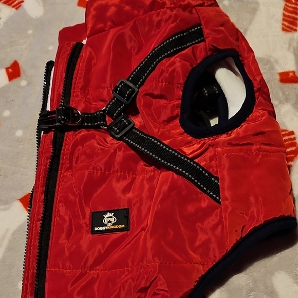 Red Dog Vest - Picture 7 of 8